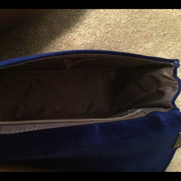 Blue purse - Picture 3 of 3